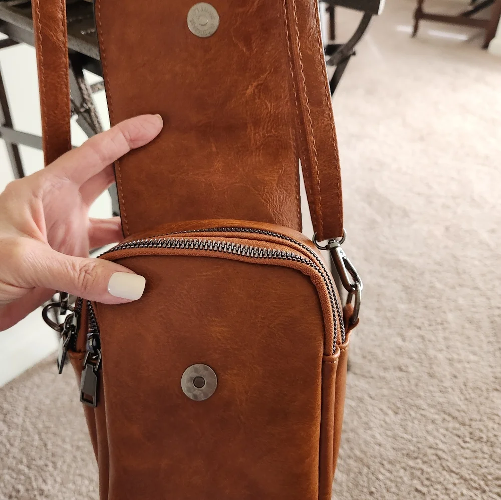 Small Messenger Crossbody Phone Bag